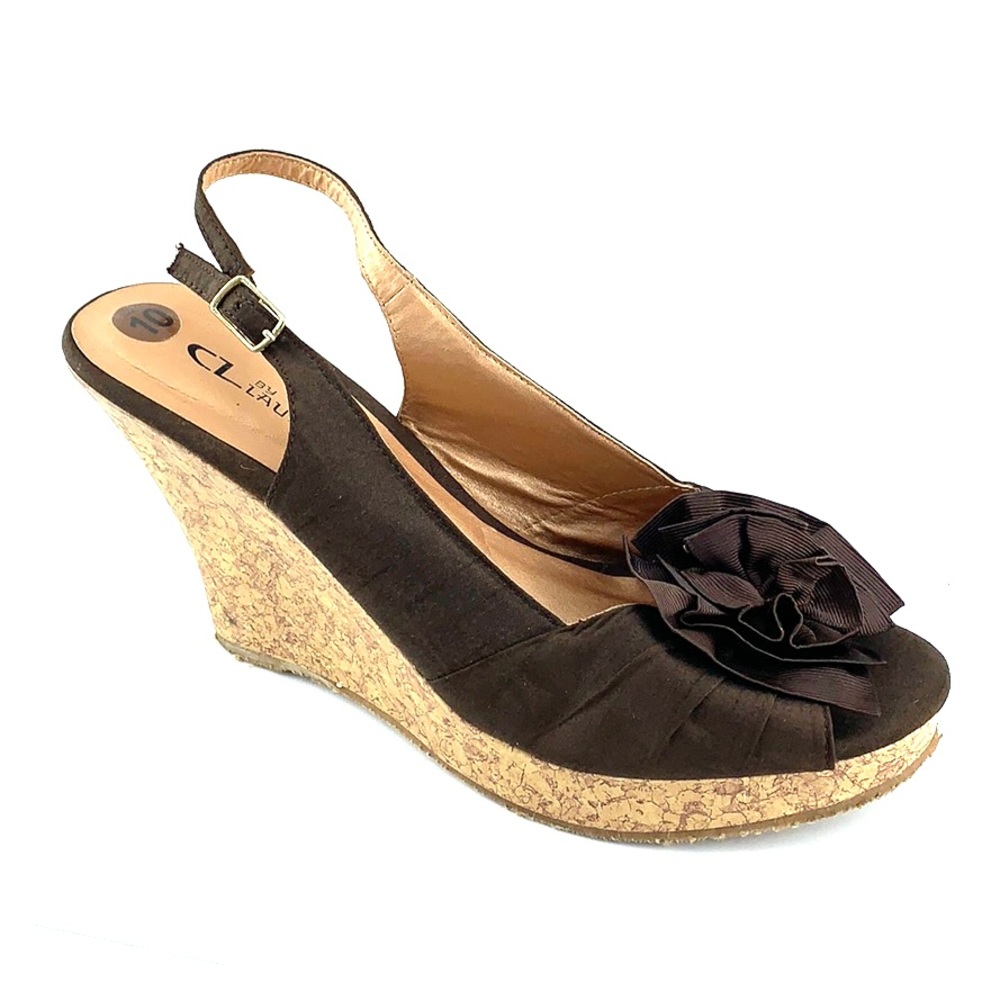 Chinese Laundry Ilena Flower Peep-Toe Wedge Sandals – Brown | Feminine | Cottage - Picture 2 of 8